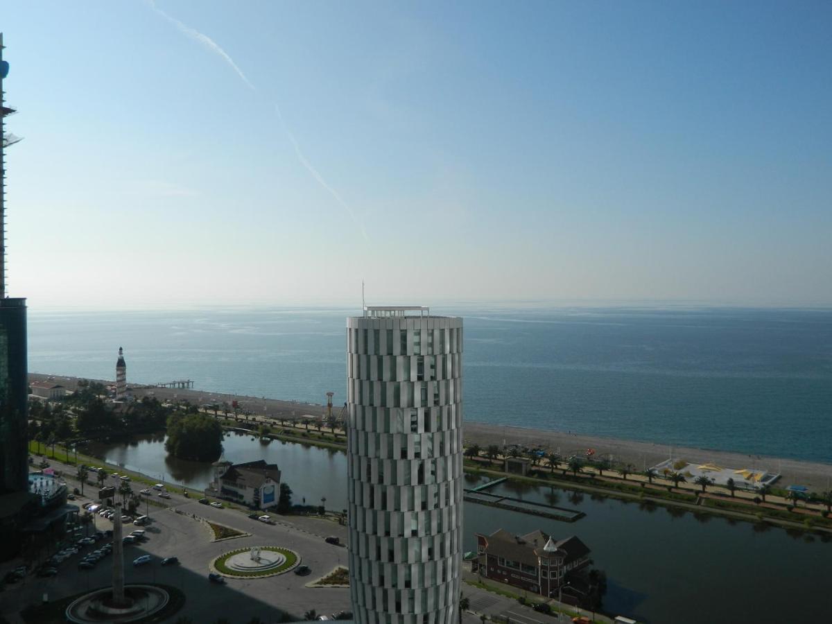 Апартамент С Видом На Море Batumi Kültér fotó